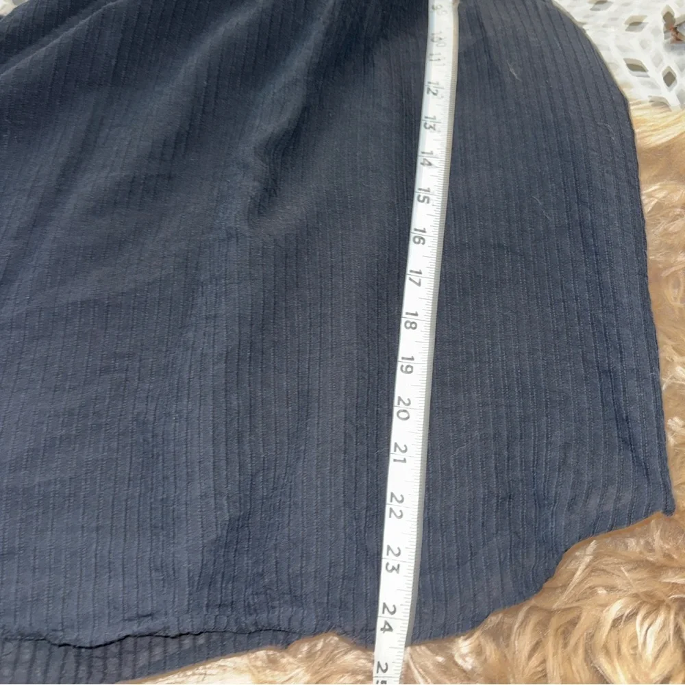 LOFT Black Ruffle flutter and Sleeve Blouse, textured, women’s Sz L, peasant - Picture 10 of 10